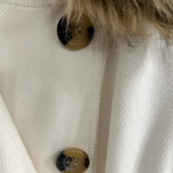 Old Navy Winter Coat with Removable Faux Fur Collar, Large - Picture 4 of 7